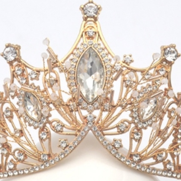 Wedding Crown Tiara - Picture 5 of 16